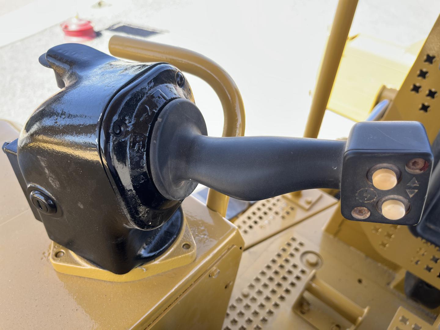 ./imagenes/INVOICE/2019/16239/TOPADOR FRONTAL D6N (29).JPG